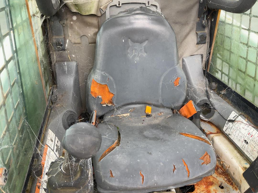 Photo '14' of Bobcat 763 Skid Steer Photo '14' of Bobcat 763 Skid Steer