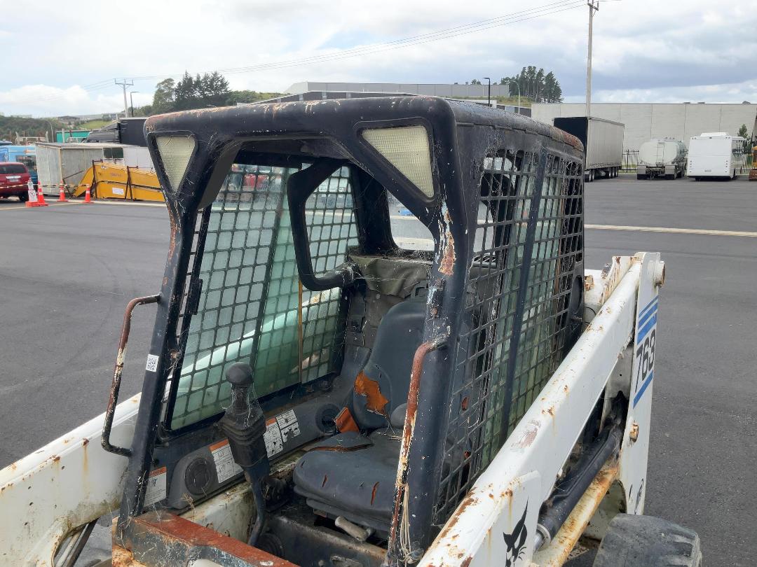 Photo '24' of Bobcat 763 Skid Steer Photo '24' of Bobcat 763 Skid Steer