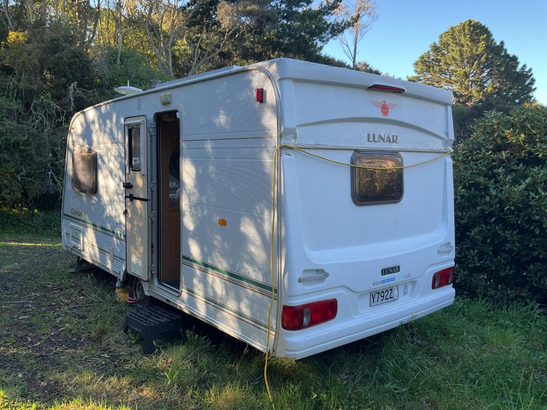 Photo '5' of CARAVAN LUNAR CLUBMAN Chiller - Single