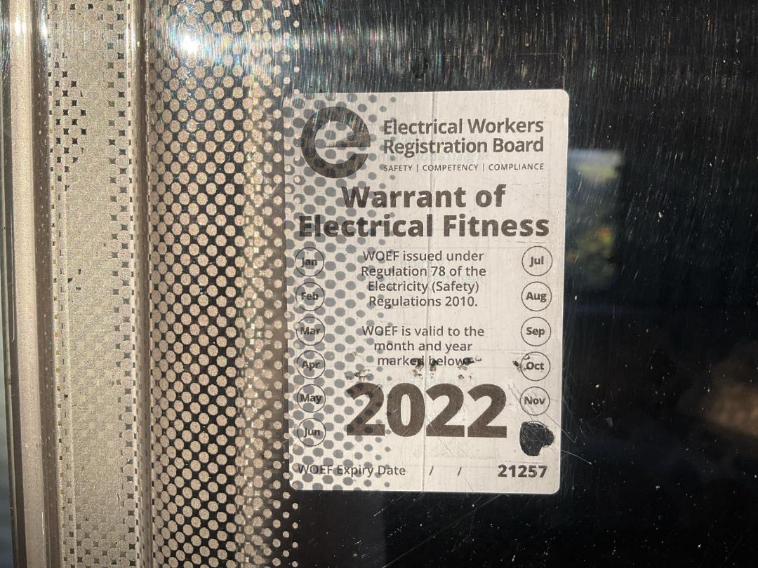 Photo '35' of CARAVAN LUNAR CLUBMAN Chiller - Single