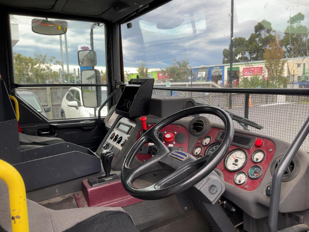 Photo '10' of DENNIS RAPIER DAGGER Fire Appliance