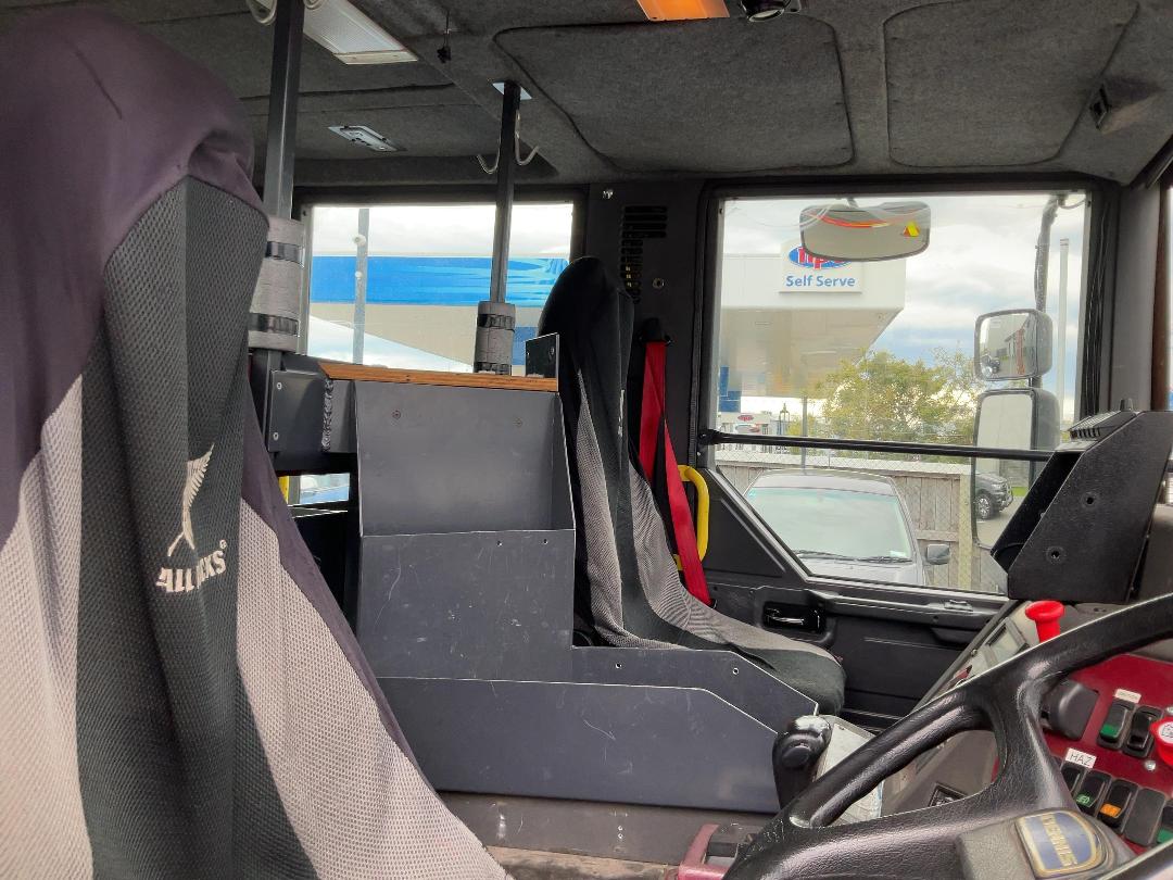 Photo '11' of DENNIS RAPIER DAGGER Fire Appliance