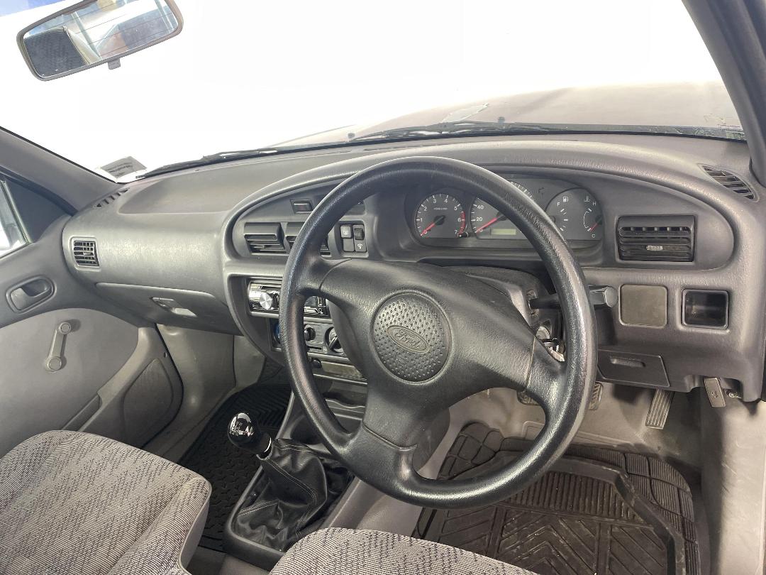 Photo '17' of Ford Courier Photo '17' of Ford Courier