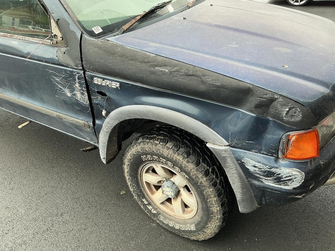 Photo '6' of Ford Courier XLT Chassis CAB Photo '6' of Ford Courier XLT Chassis CAB