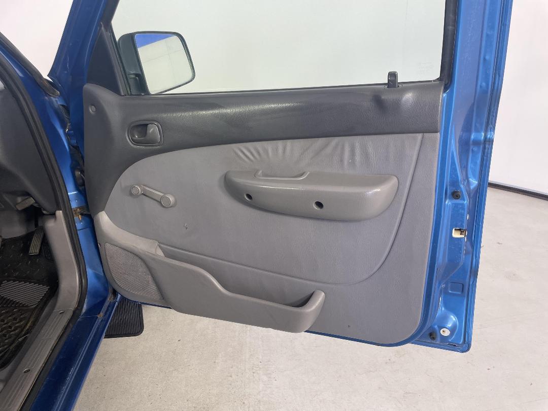 Photo '15' of Ford Courier