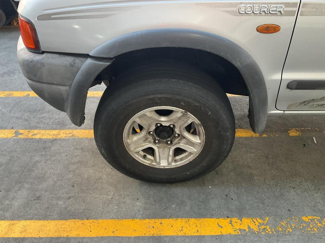 Photo '16' of Ford Courier XLX Crew CAB