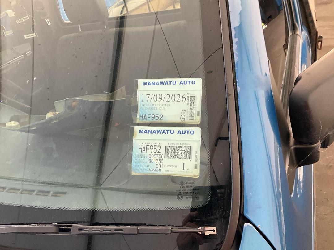 Photo '29' of Ford Courier XL Chassis CAB