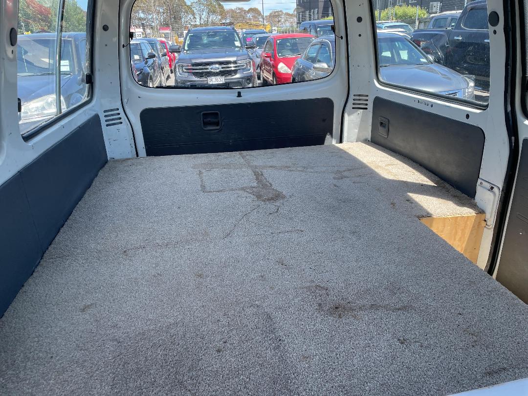 Photo '18' of Ford Econovan SWB