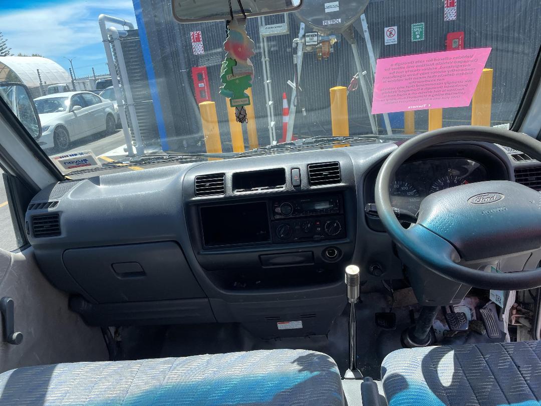 Photo '19' of Ford Econovan SWB