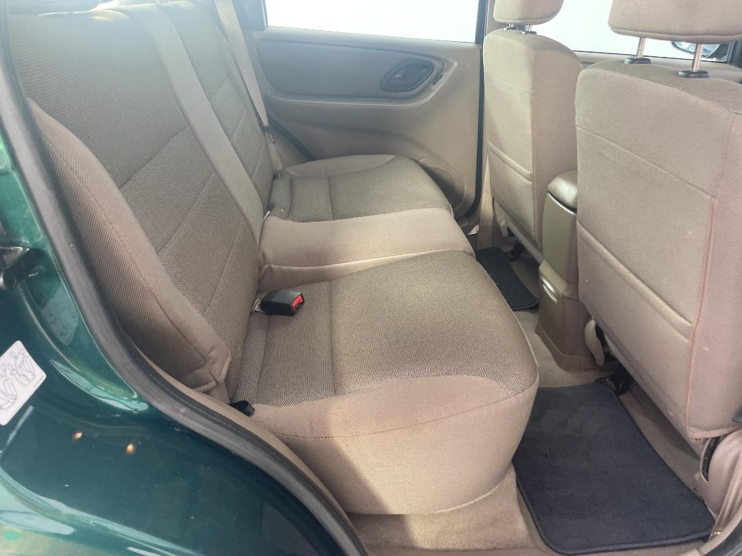 Photo '20' of Ford Escape