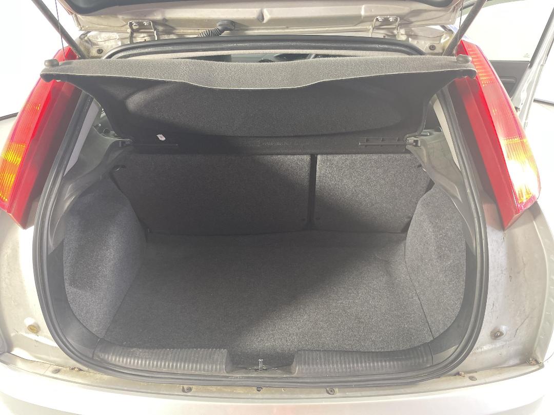 Photo '14' of Ford Focus Photo '14' of Ford Focus