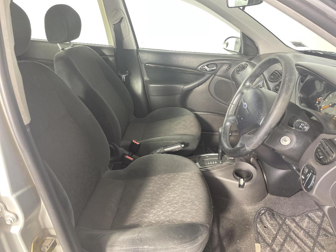 Photo '16' of Ford Focus Photo '16' of Ford Focus