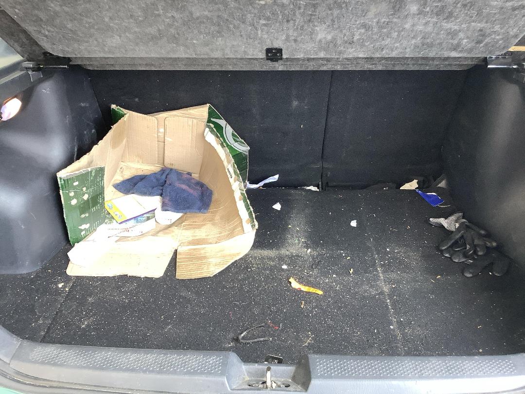 Photo '8' of Ford Laser XRI