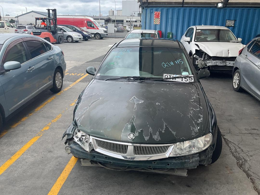 Photo '4' of Holden Berlina V6 Photo '4' of Holden Berlina V6