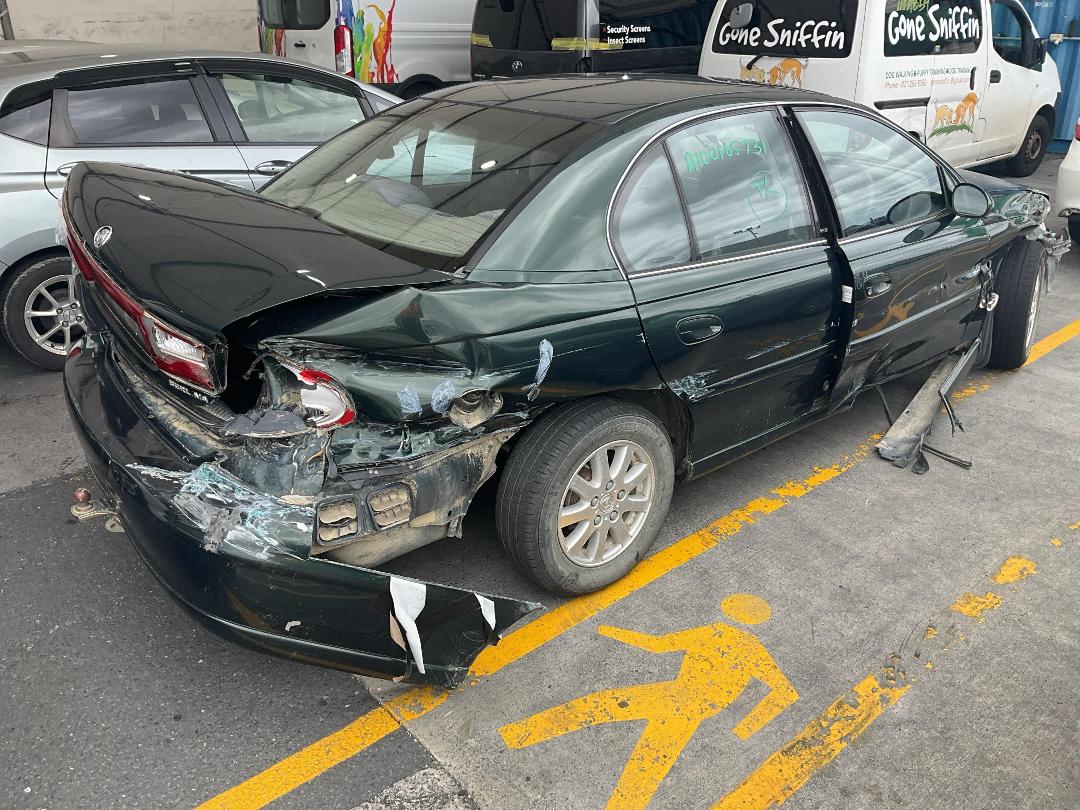 Photo '12' of Holden Berlina V6 Photo '12' of Holden Berlina V6