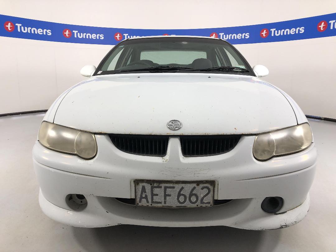 Photo '2' of Holden Commodore