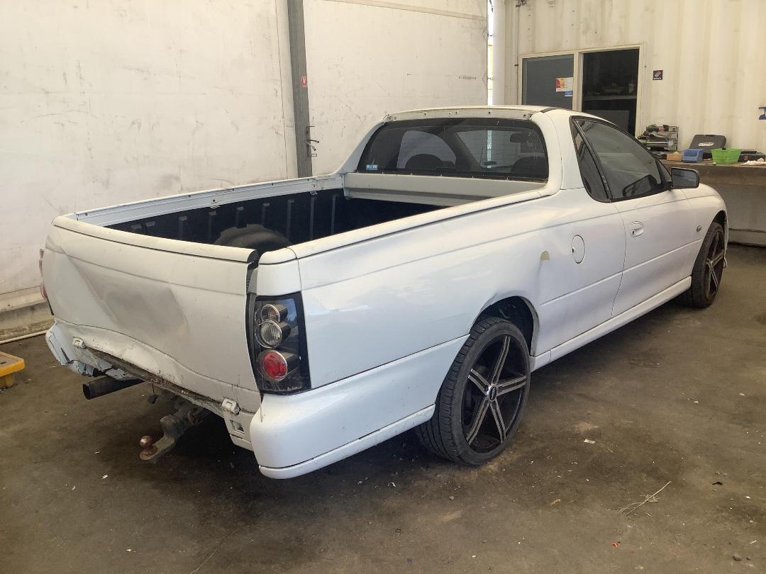 Photo '3' of Holden UTE S V8