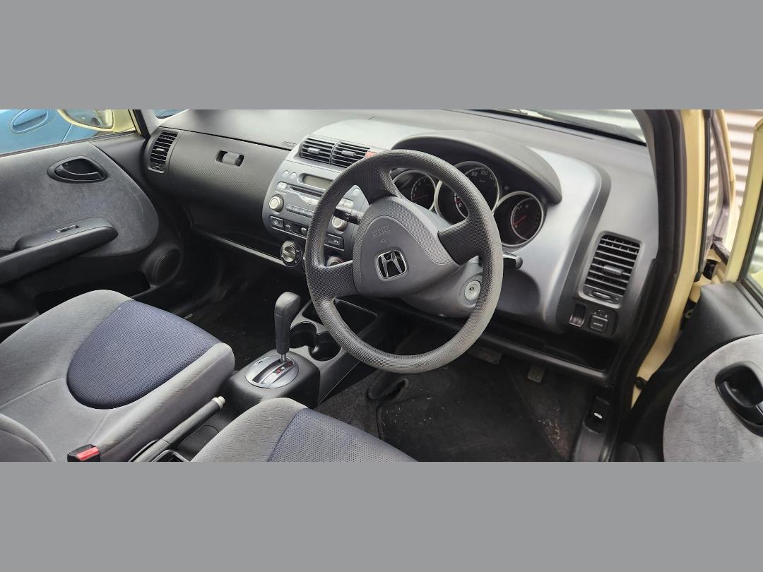 Photo '9' of Honda FIT