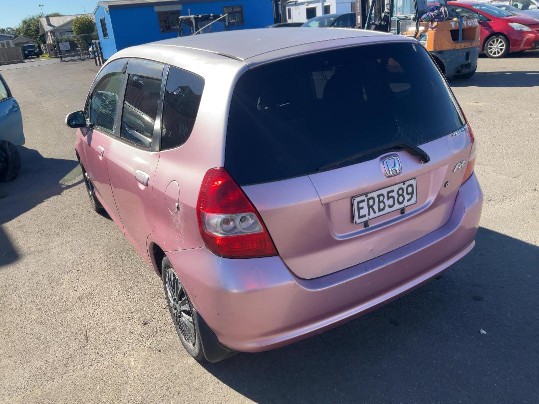 Photo '4' of Honda Fit Photo '4' of Honda Fit