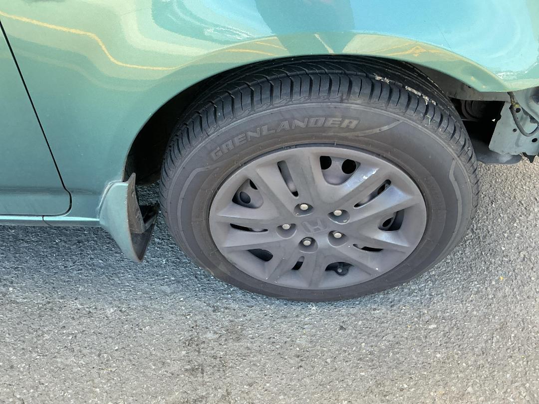 Photo '2' of Honda Stream 2000 Photo '2' of Honda Stream 2000