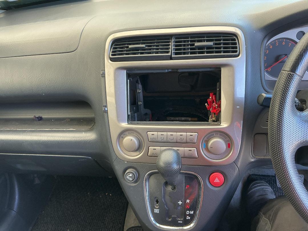 Photo '26' of Honda Stream 2000 Photo '26' of Honda Stream 2000