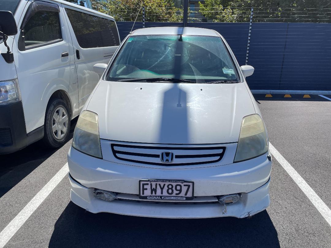 Photo '2' of Honda Stream