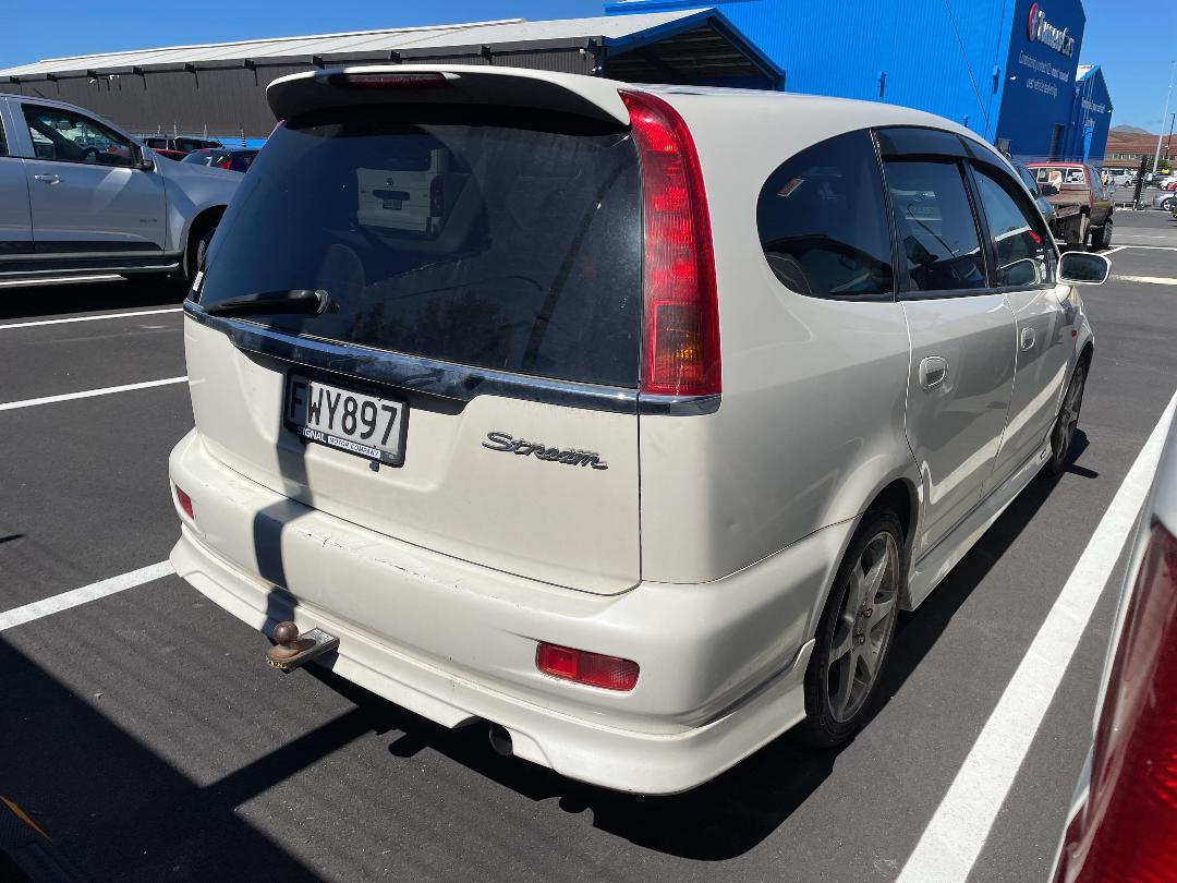 Photo '6' of Honda Stream