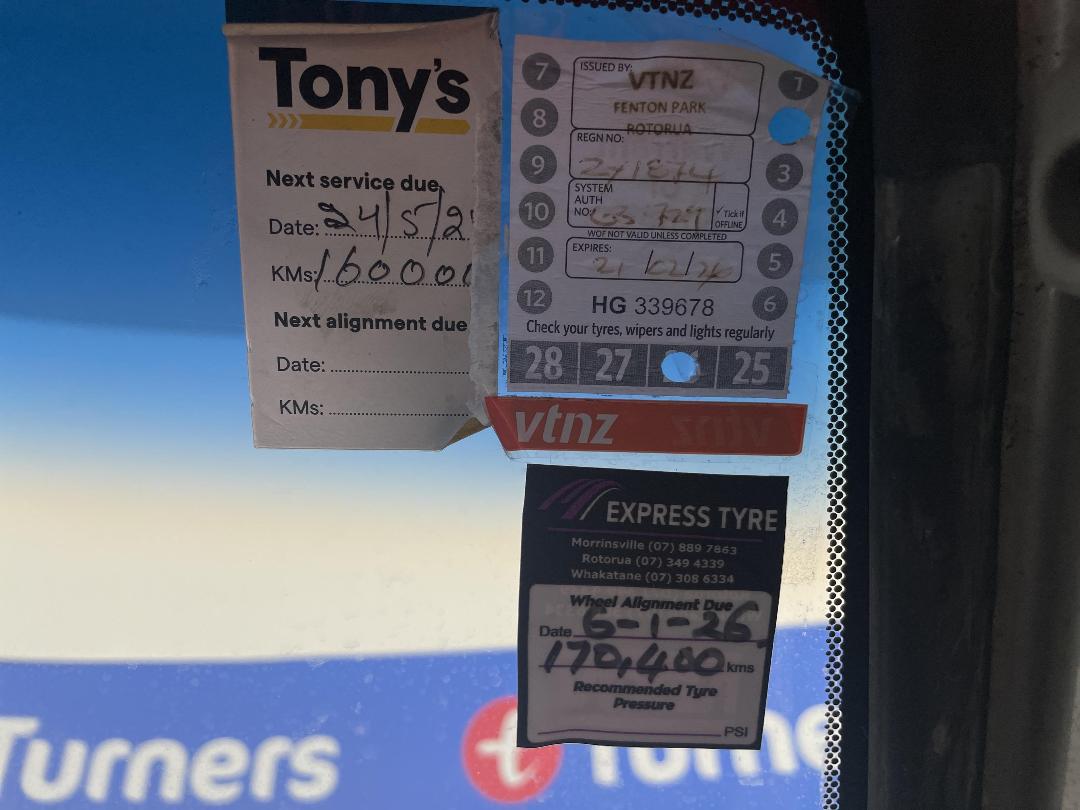 Photo '15' of Hyundai H100