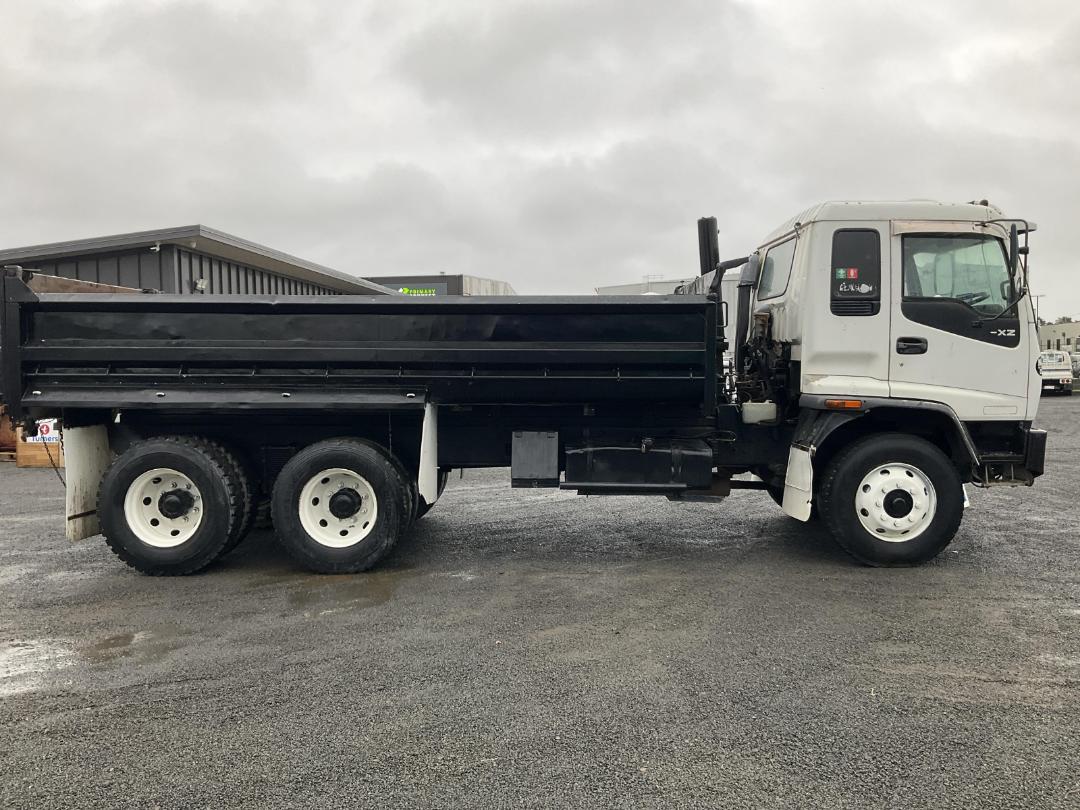 Photo '3' of Isuzu F Series FXZ270L Tipper