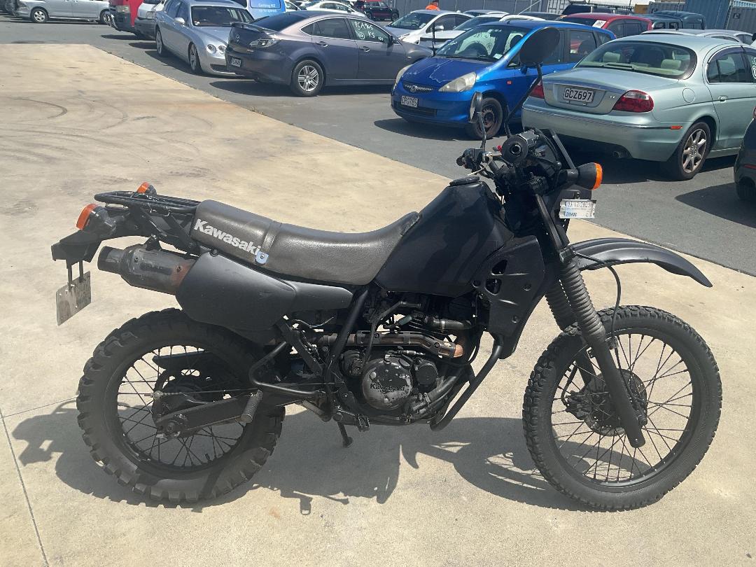 Photo '2' of Kawasaki KL 250D18