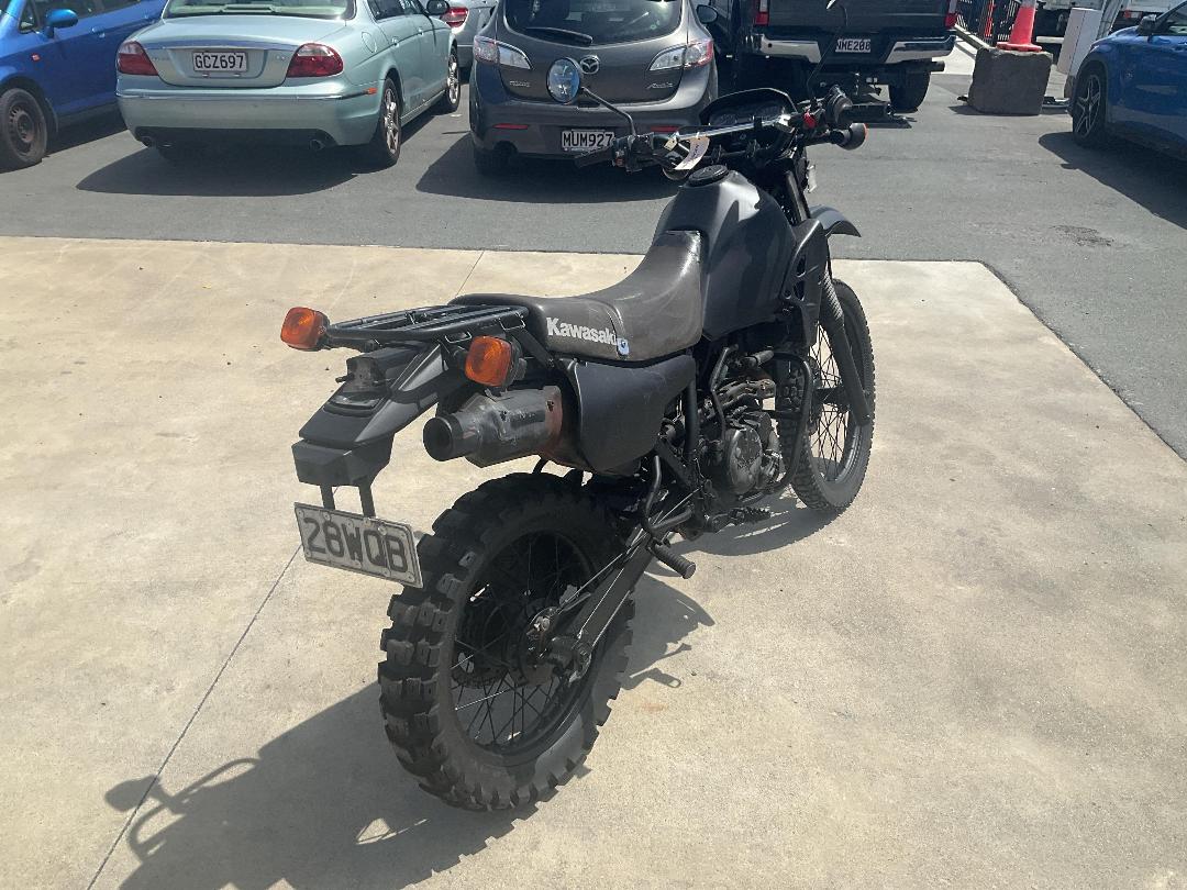 Photo '3' of Kawasaki KL 250D18