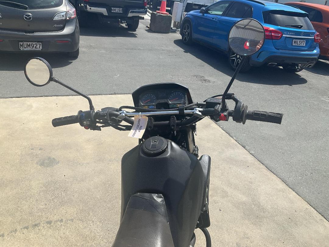 Photo '11' of Kawasaki KL 250D18