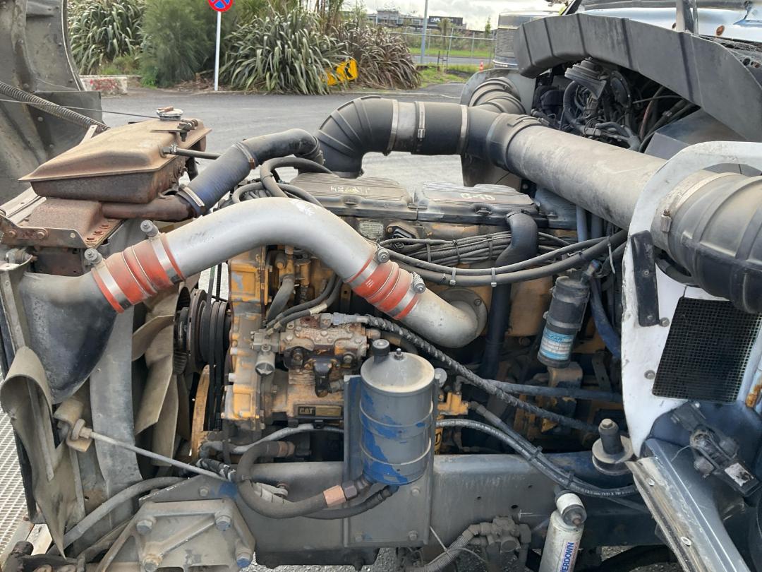 Photo '14' of Kenworth T800 Tractor Unit