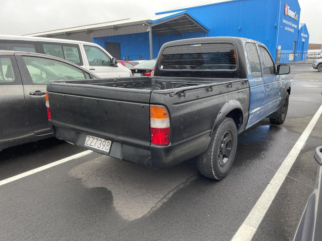 Photo '7' of Mazda Bounty CAB Plus W/S TD