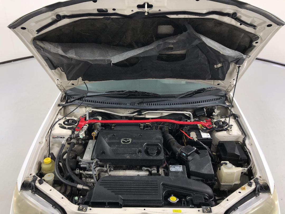 Photo '13' of Mazda Familia Photo '13' of Mazda Familia