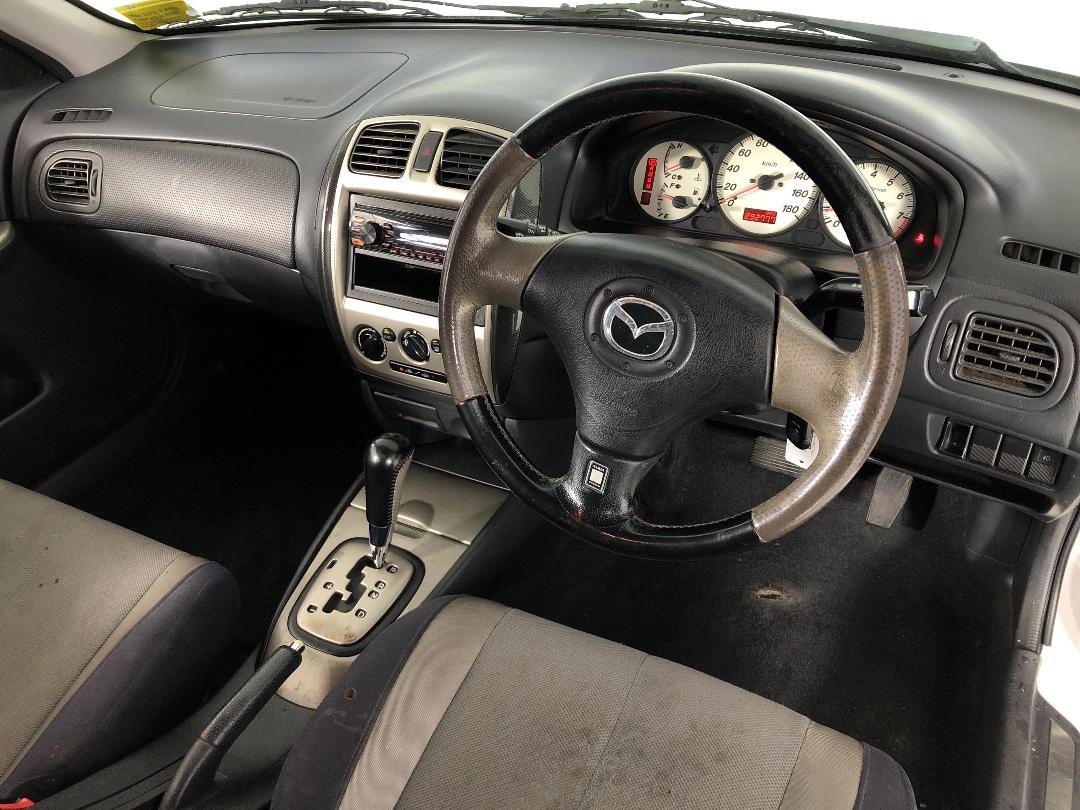 Photo '17' of Mazda Familia Photo '17' of Mazda Familia