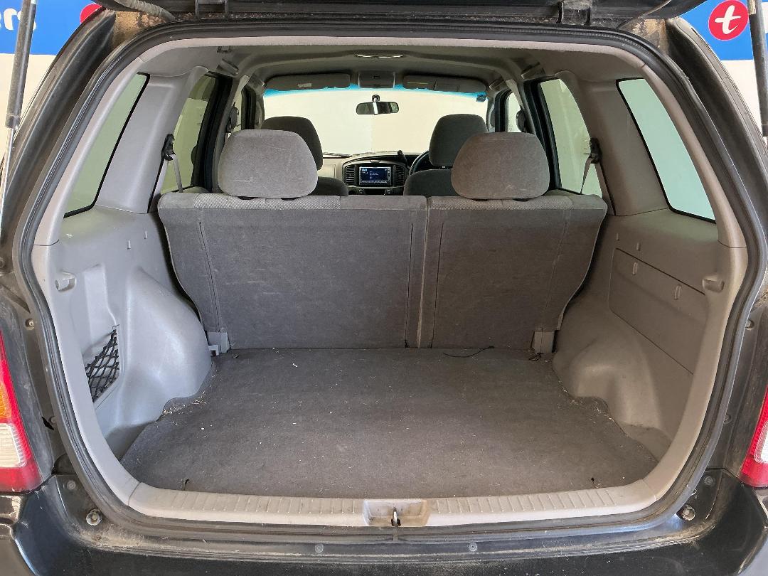 Photo '7' of Mazda Tribute