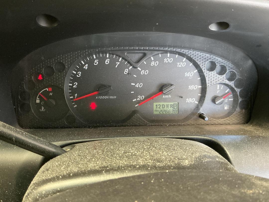 Photo '12' of Mazda Tribute