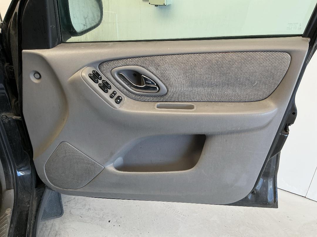 Photo '9' of Mazda Tribute