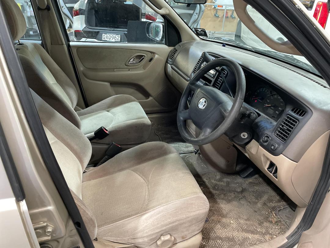 Photo '8' of Mazda Tribute Photo '8' of Mazda Tribute