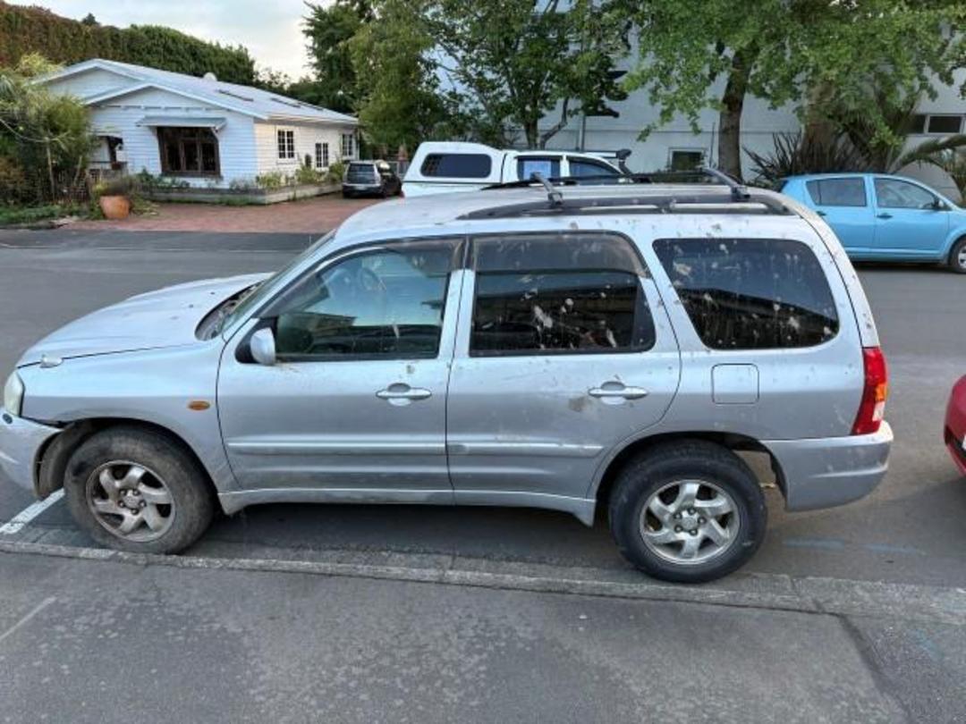 Photo '3' of Mazda Tribute
