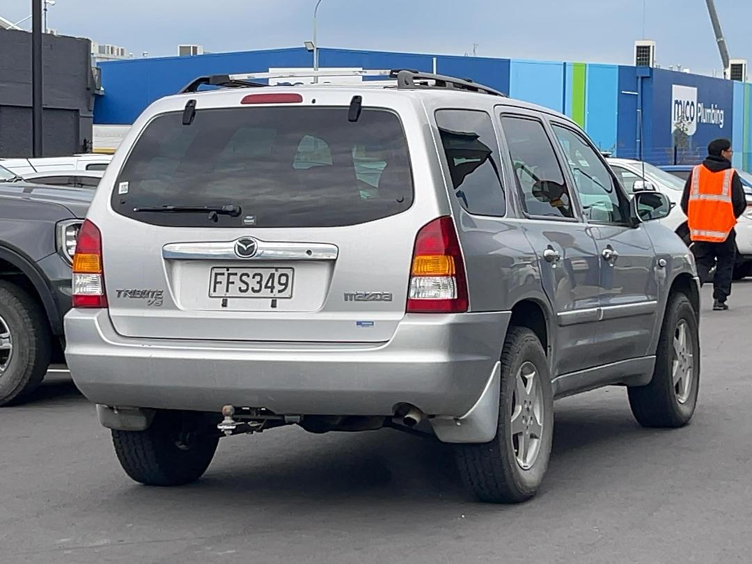 Photo '4' of Mazda Tribute