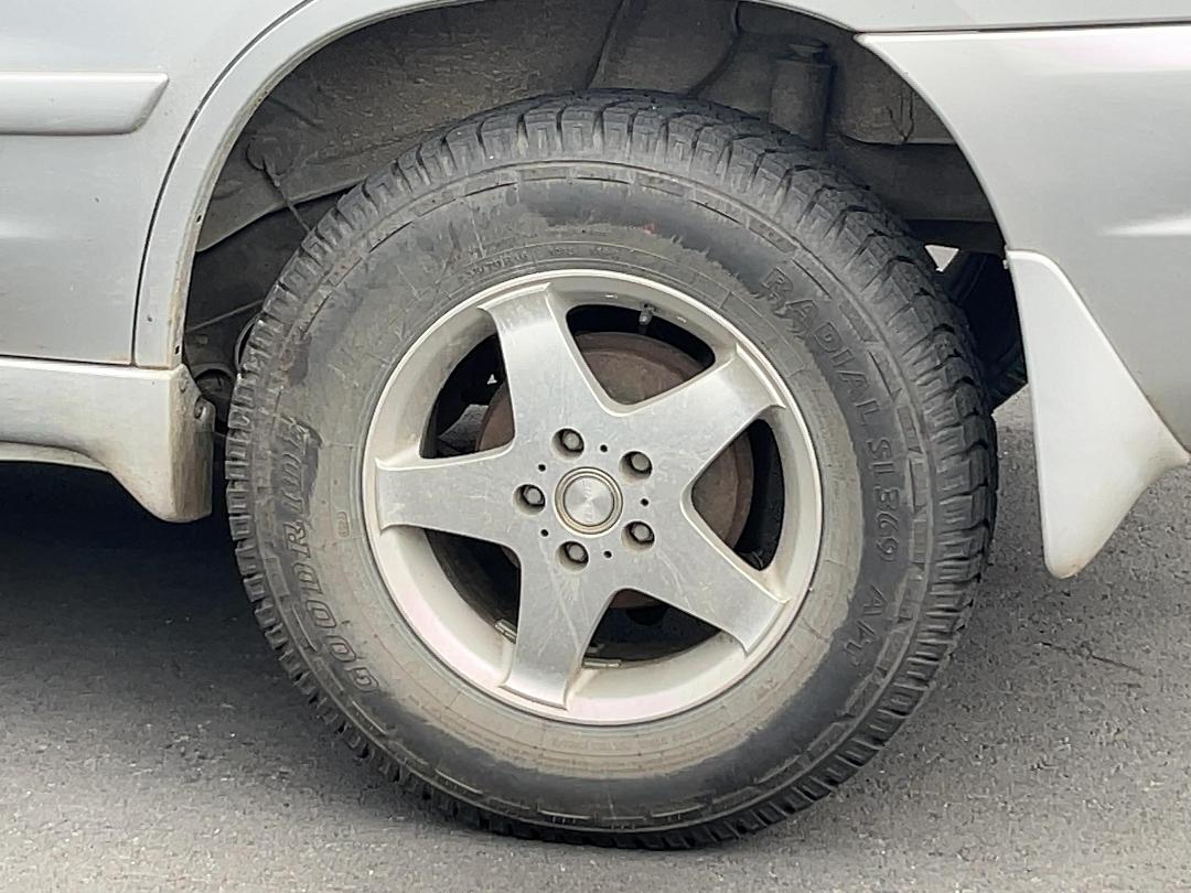 Photo '8' of Mazda Tribute