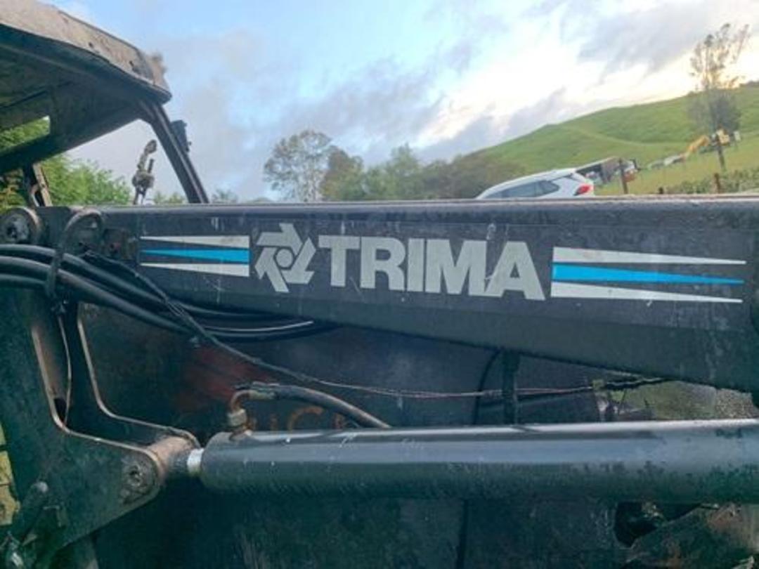 Photo '12' of McCormick CX90 Tractor