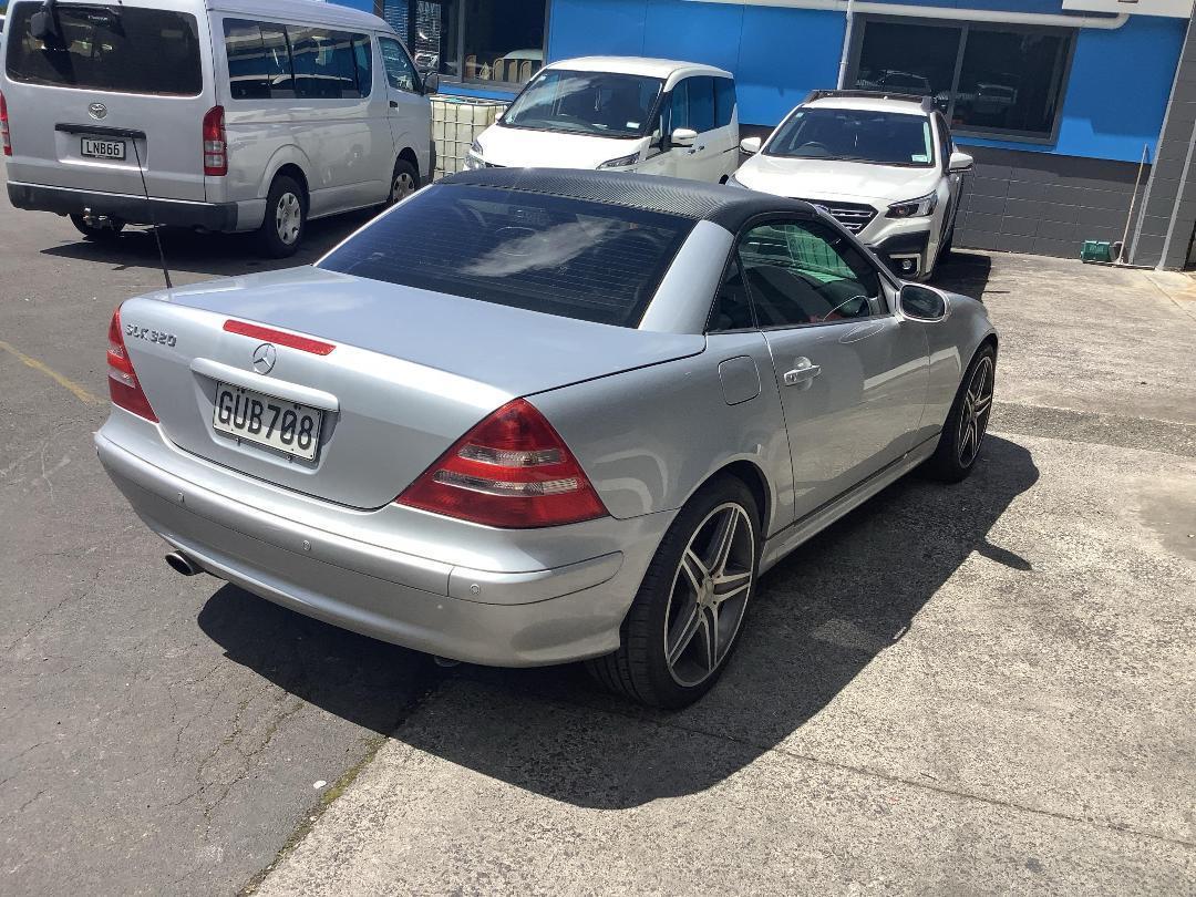 Photo '5' of Mercedes-Benz 320 Photo '5' of Mercedes-Benz 320