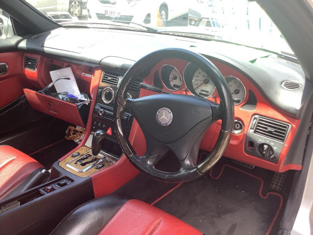 Photo '6' of Mercedes-Benz 320 Photo '6' of Mercedes-Benz 320