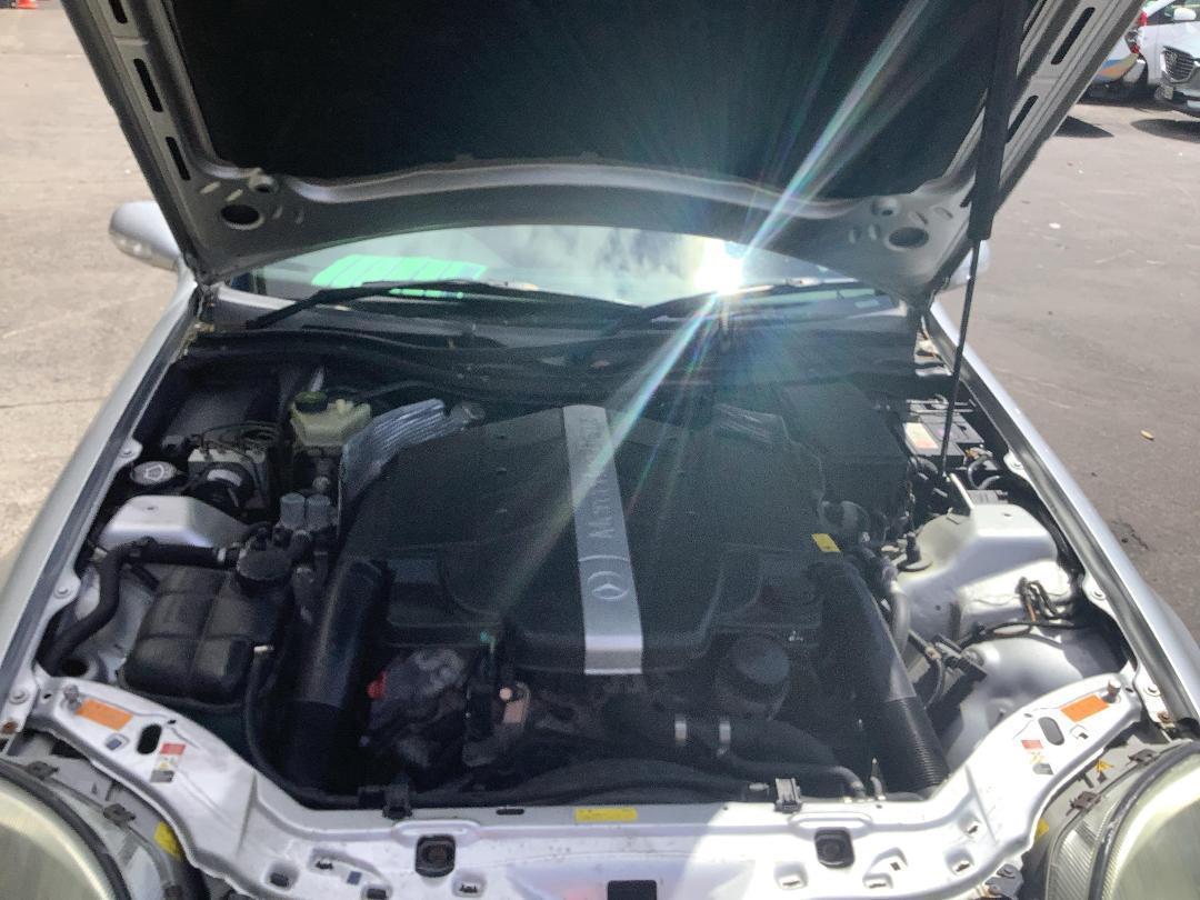 Photo '2' of Mercedes-Benz 320 Photo '2' of Mercedes-Benz 320