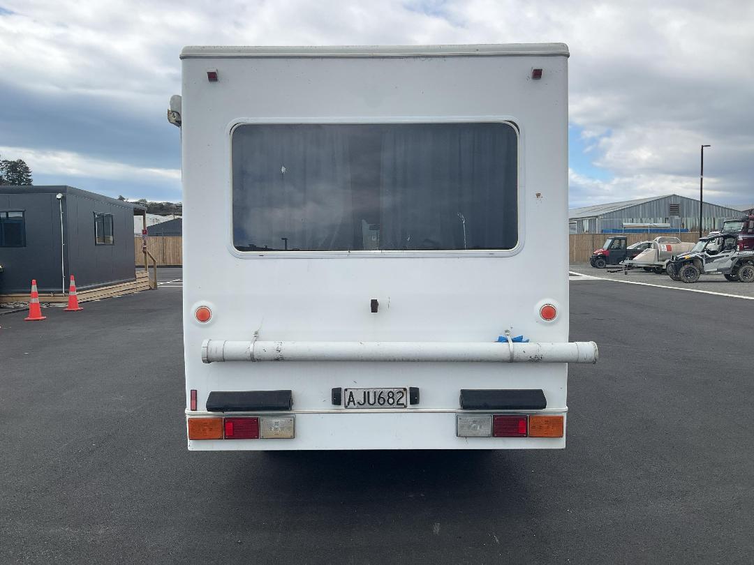 Photo '4' of Mercedes-Benz Sprinter 308CDI 3550 Chassis Motorhome