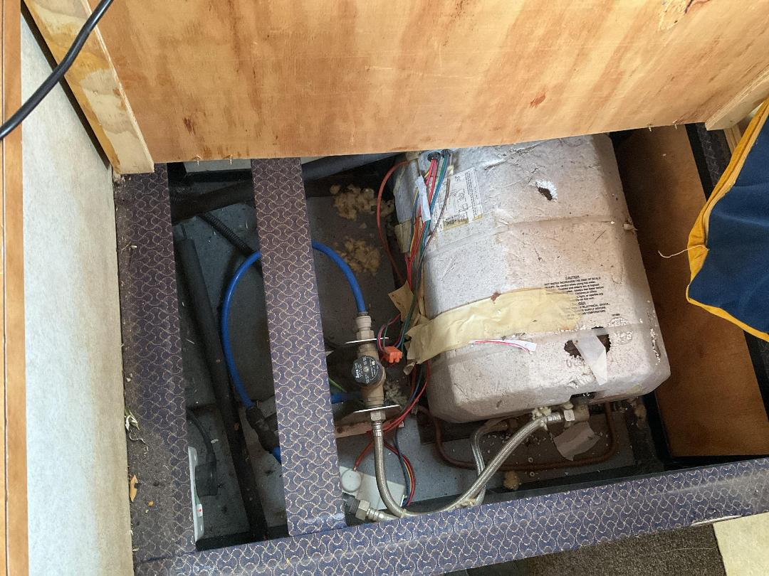 Photo '31' of Mercedes-Benz Sprinter 308CDI 3550 Chassis Motorhome