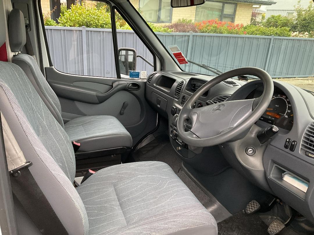 Photo '8' of Mercedes-Benz Sprinter 308CDI 3550 Chassis Motorhome